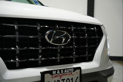 2023 Hyundai VENUE Limited