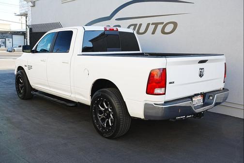 2020 RAM 1500 Classic SLT