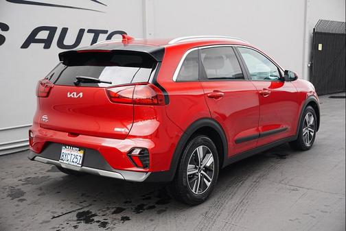 2022 Kia Niro LXS