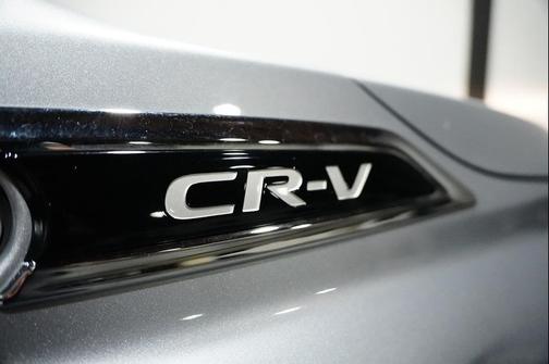 Lunar Silver Metallic 2019 Honda CR-V EX