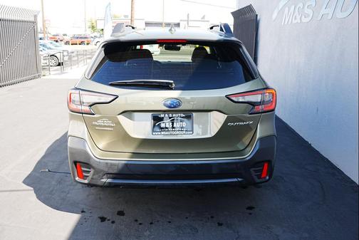 2022 Subaru Outback Premium