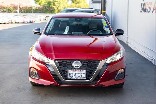 2020 Nissan Altima SR FWD
