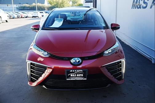 2018 Toyota Mirai Base