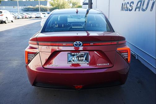2018 Toyota Mirai Base