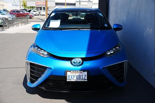 2018 Toyota Mirai Base