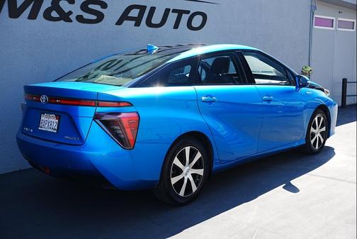 2018 Toyota Mirai Base