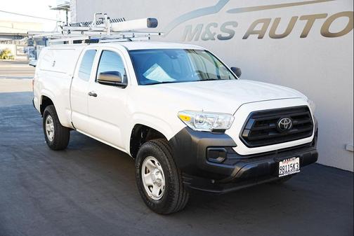 2022 Toyota Tacoma SR