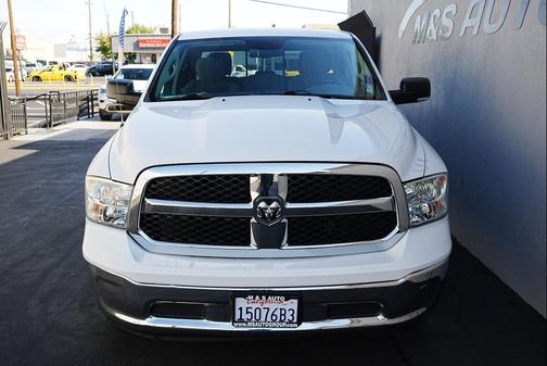2019 RAM 1500 SLT