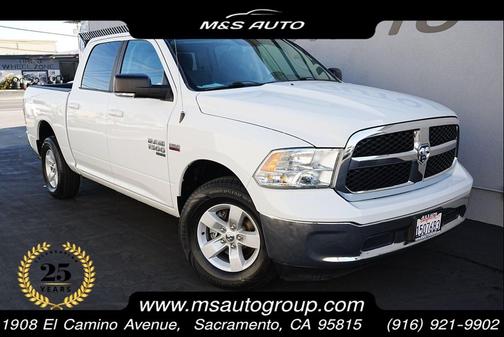 2019 RAM 1500 SLT