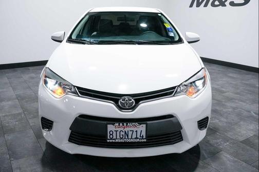 Super White 2016 Toyota Corolla LE