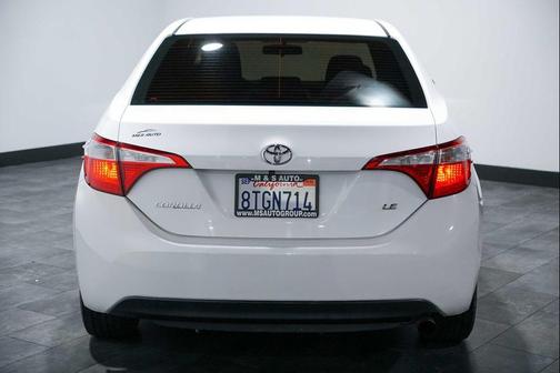 Super White 2016 Toyota Corolla LE