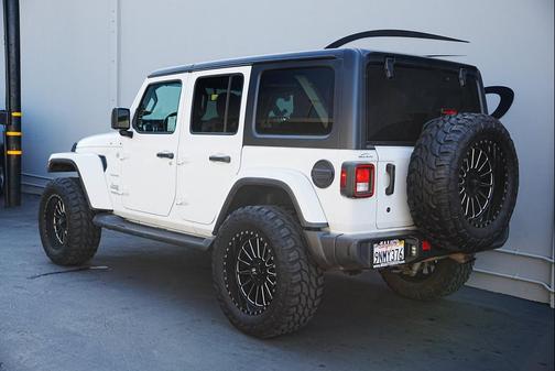 2020 Jeep Wrangler Unlimited Sahara
