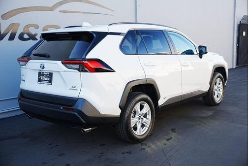 2020 Toyota RAV4 Hybrid LE
