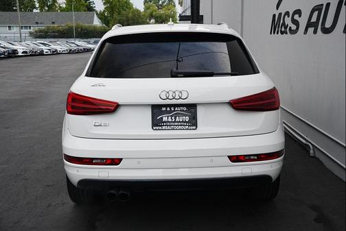 2017 Audi Q3 2.0T Premium Plus
