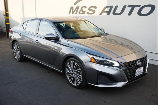 2023 Nissan Altima 2.5 SL