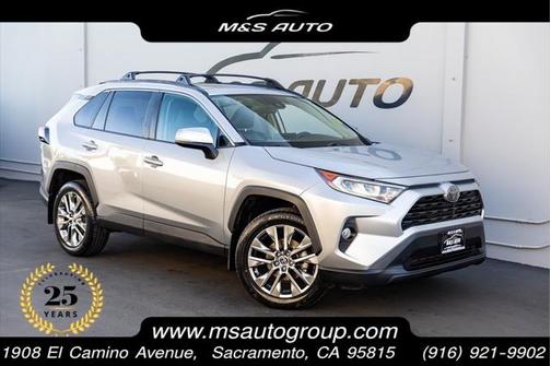 2019 Toyota RAV4 XLE Premium