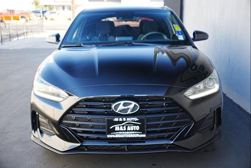 2020 Hyundai Veloster 2