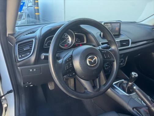 2016 Mazda Mazda3 i Sport
