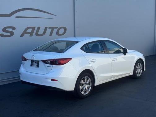 2016 Mazda Mazda3 i Sport