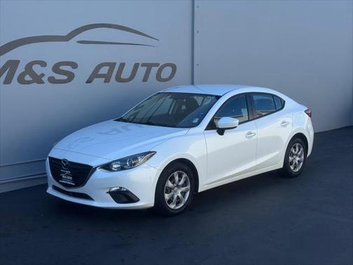 2016 Mazda Mazda3 i Sport