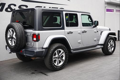 2020 Jeep Wrangler Unlimited Sahara