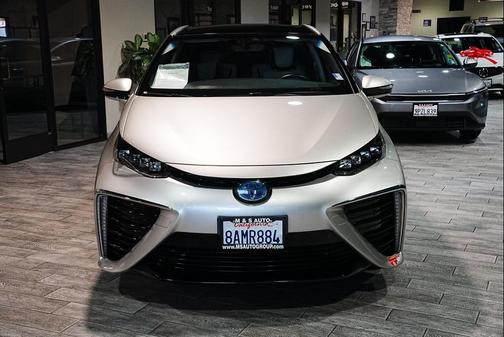 2017 Toyota Mirai Base