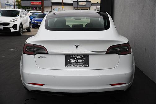 2019 Tesla Model 3 Standard Range Plus