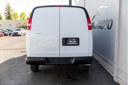 2022 Chevrolet Express 3500 RWD 3500 Regular Wheelbase WT