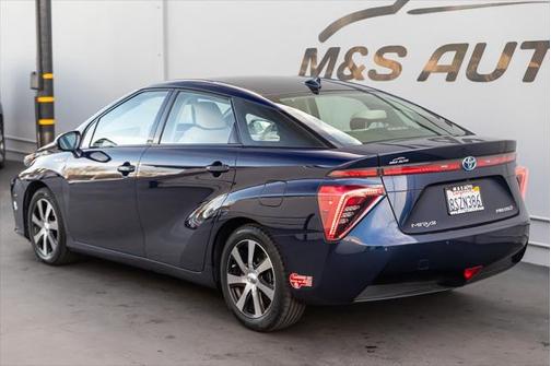 2017 Toyota Mirai Base