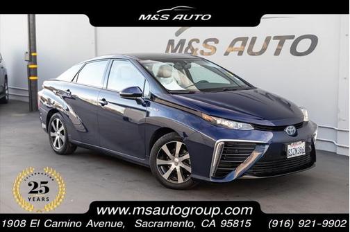 2017 Toyota Mirai Base