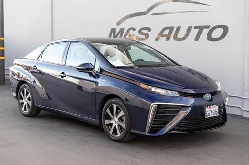 2017 Toyota Mirai Base