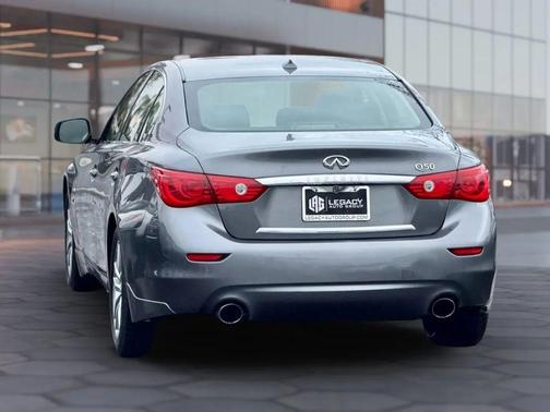 2015 INFINITI Q50 Premium