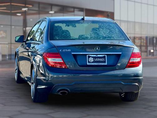 2013 Mercedes-Benz C-Class C 250 Luxury Sedan 4D