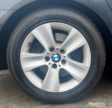 2012 BMW 528 528i Sedan 4D