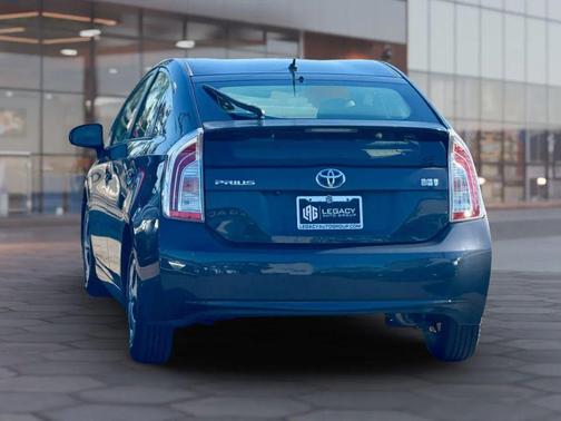 2012 Toyota Prius Two