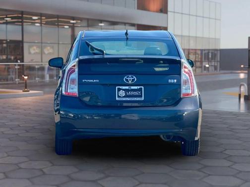 2012 Toyota Prius Two