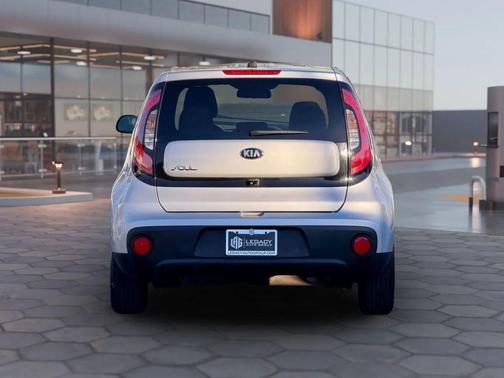 2017 Kia Soul Base