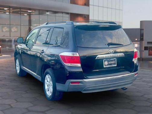 2012 Toyota Highlander SE