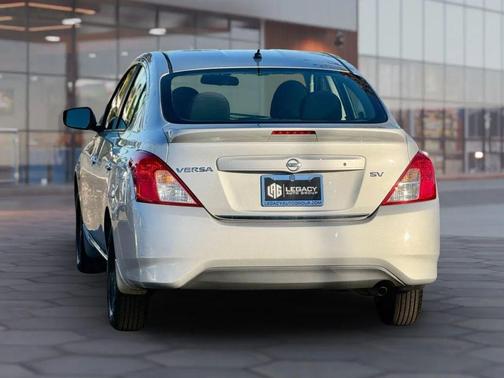2017 Nissan Versa 1.6 SV