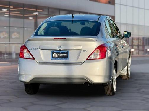 2017 Nissan Versa 1.6 SV