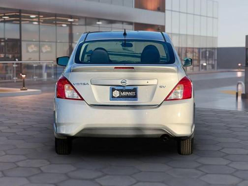 2017 Nissan Versa 1.6 SV