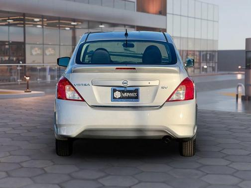 2017 Nissan Versa 1.6 SV