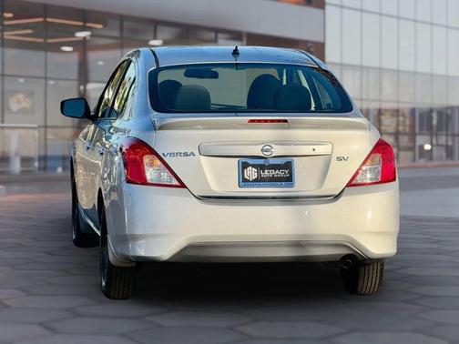 2017 Nissan Versa 1.6 SV