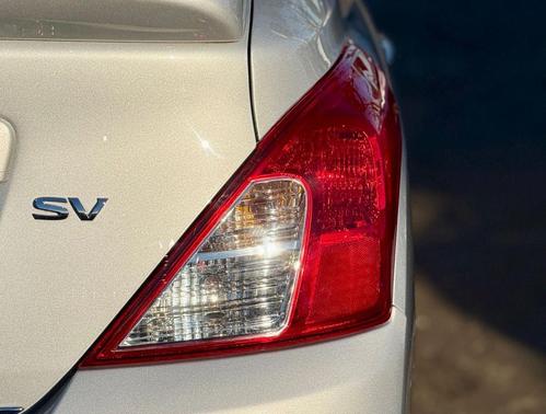 2017 Nissan Versa 1.6 SV