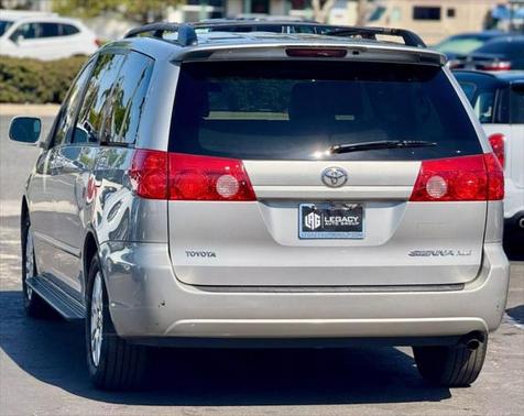 2009 Toyota Sienna XLE