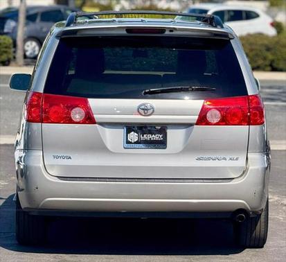 2009 Toyota Sienna XLE