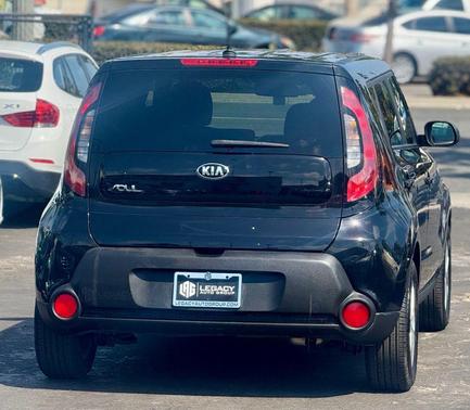 2016 Kia Soul Base