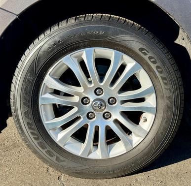 2011 Toyota Sienna XLE