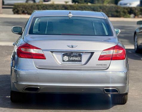 2012 Hyundai Genesis 3.8