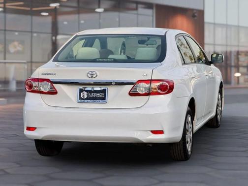 2011 Toyota Corolla LE